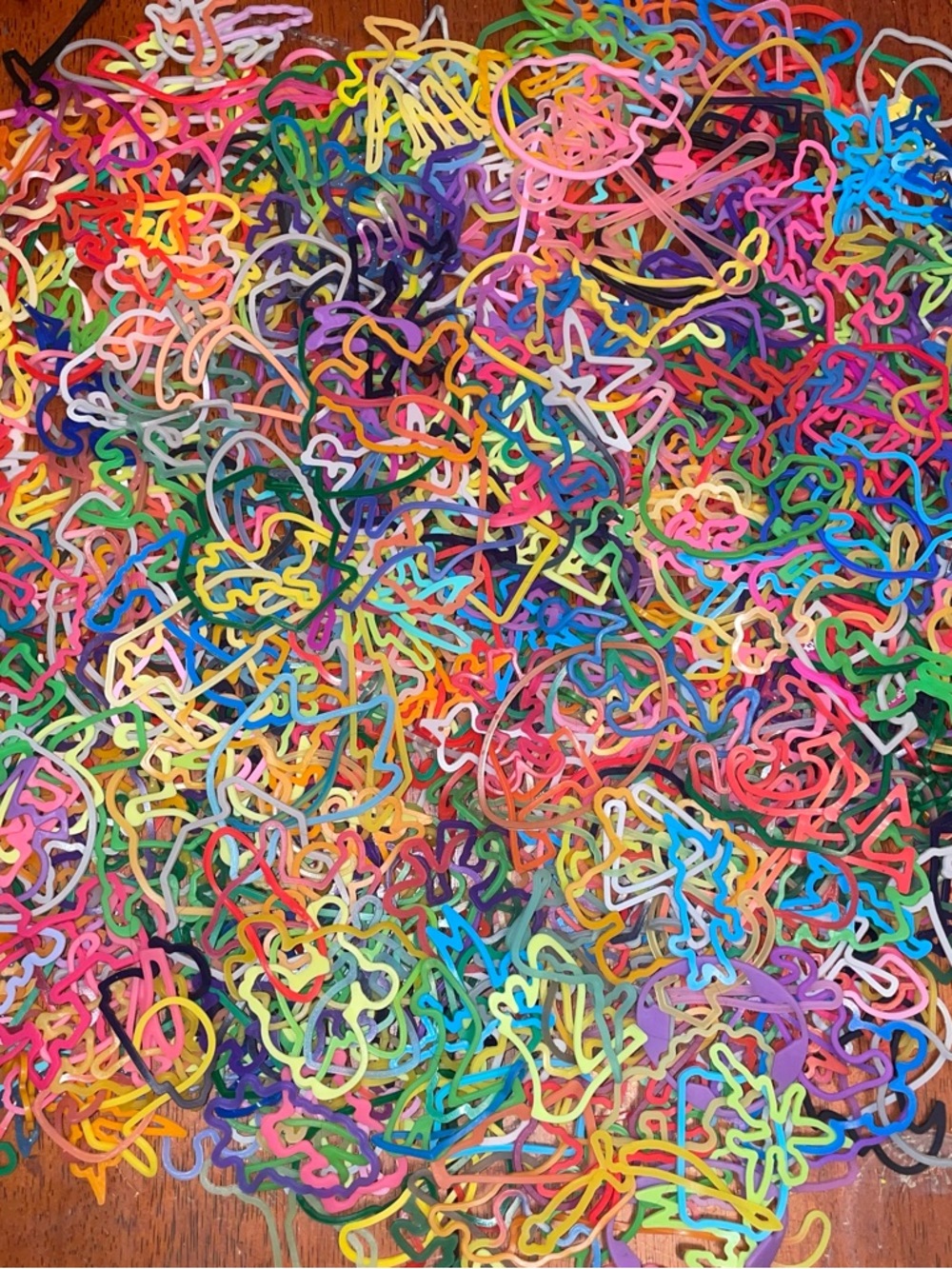 100+ Silly Bandz Random Assortment - Picture 2 of 2